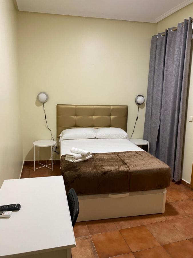 Hostal Alaska Madrid Kültér fotó