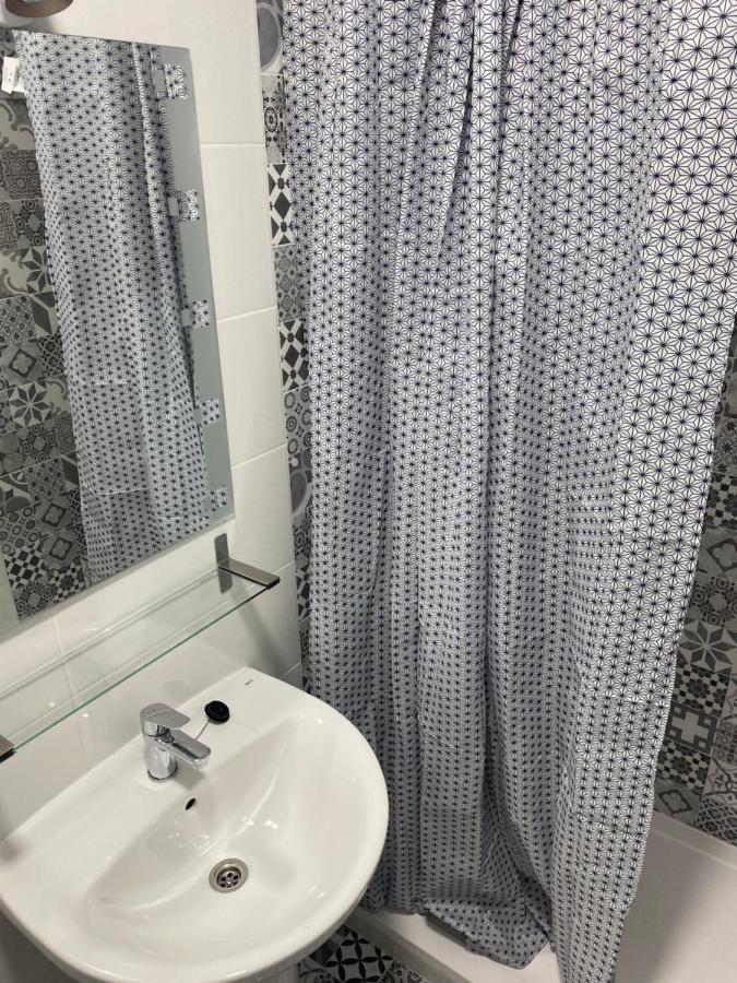 Hostal Alaska Madrid Kültér fotó