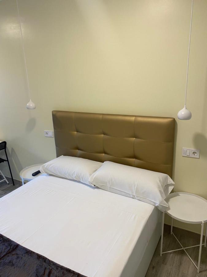 Hostal Alaska Madrid Kültér fotó