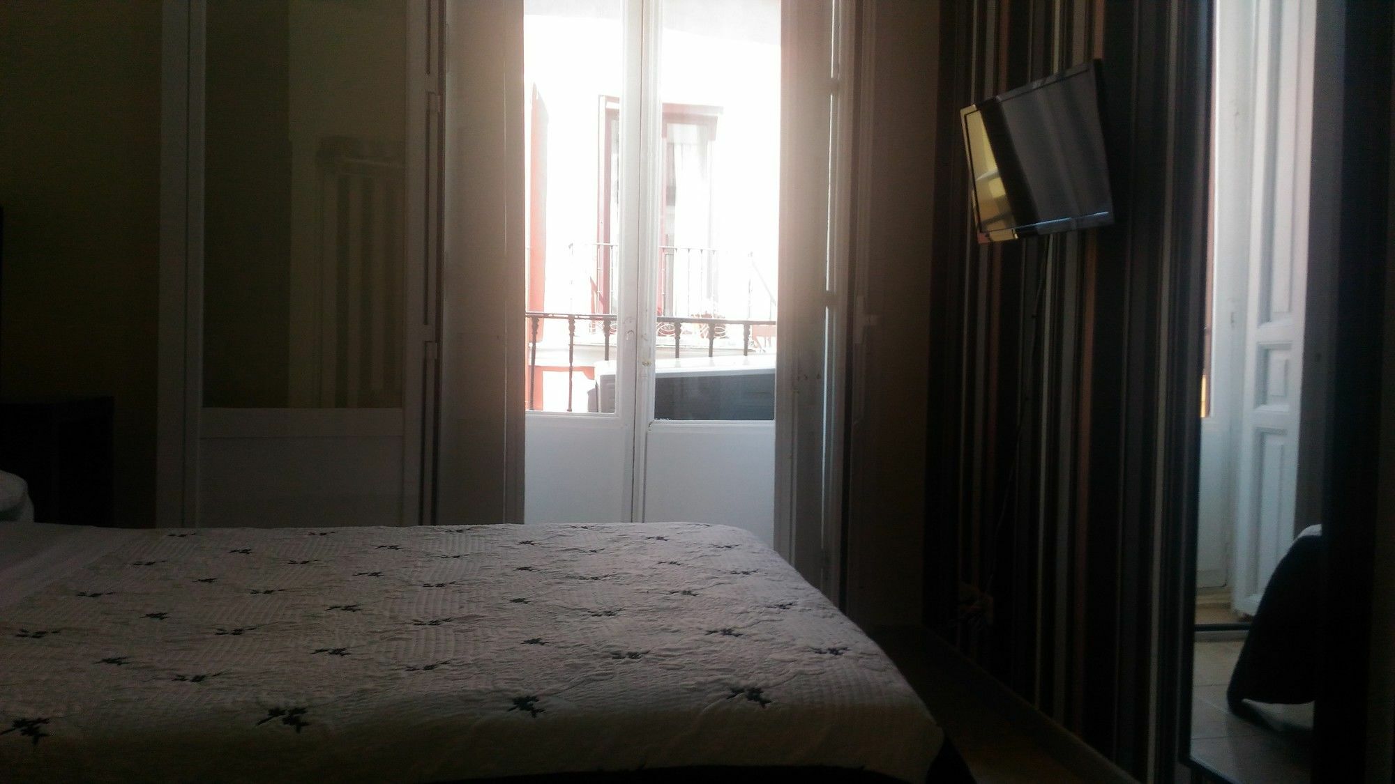 Hostal Alaska Madrid Kültér fotó