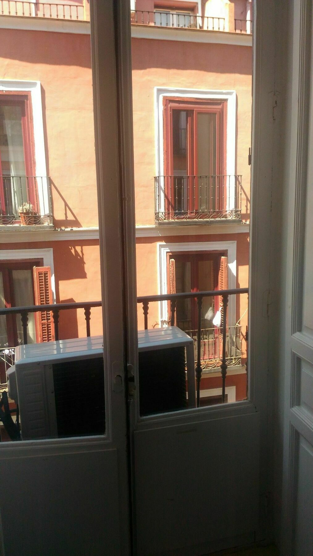 Hostal Alaska Madrid Kültér fotó