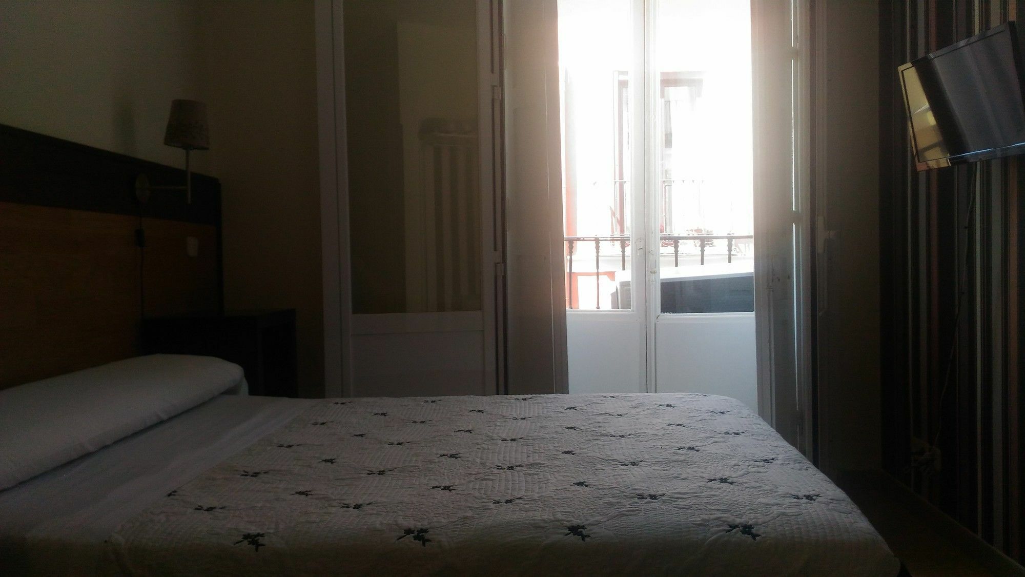 Hostal Alaska Madrid Kültér fotó