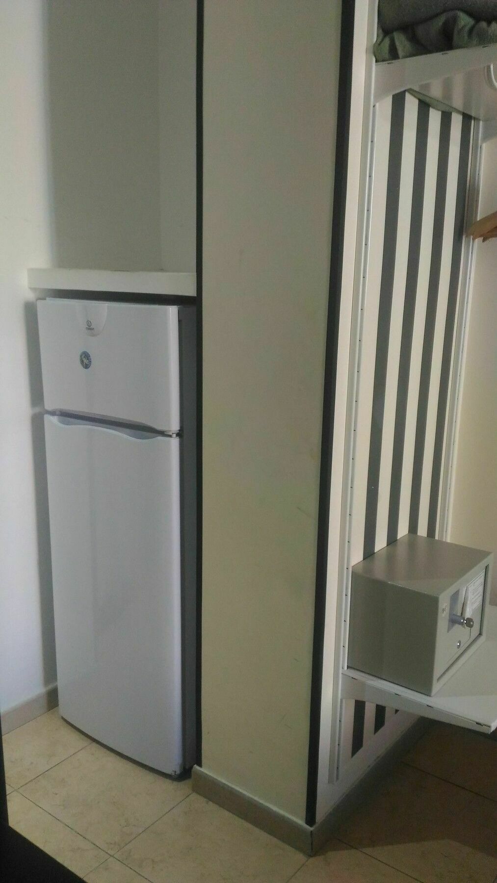 Hostal Alaska Madrid Kültér fotó